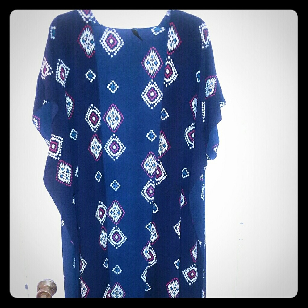 long shaw that can be worn over shirts